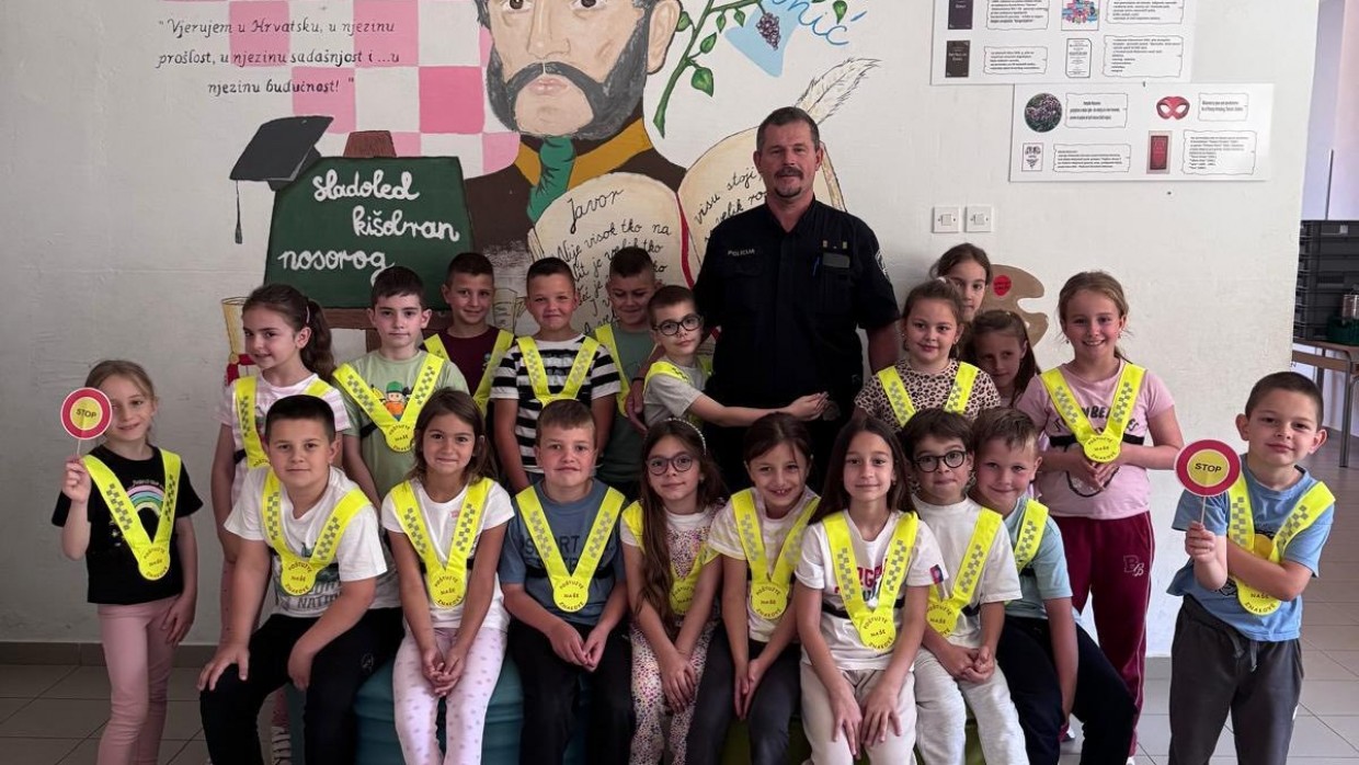 PROMETNA POLICIJA U 1. A